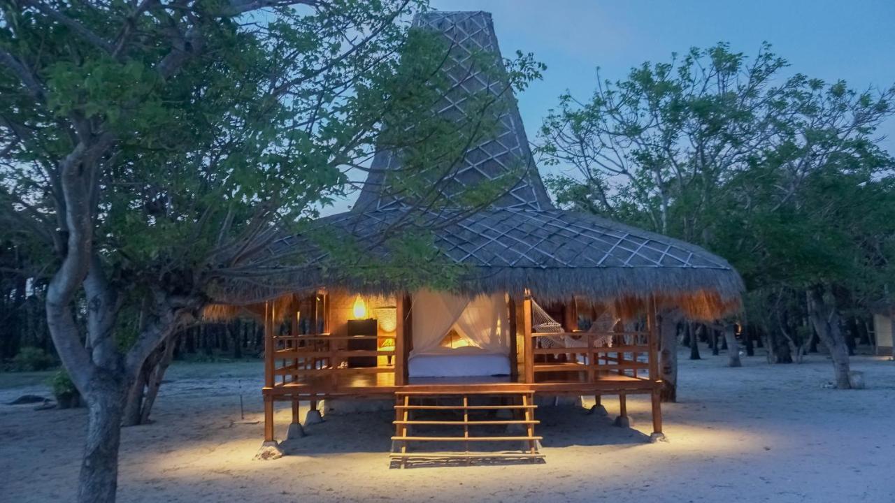 Costa Beach Resort & Club Waingapu Kültér fotó