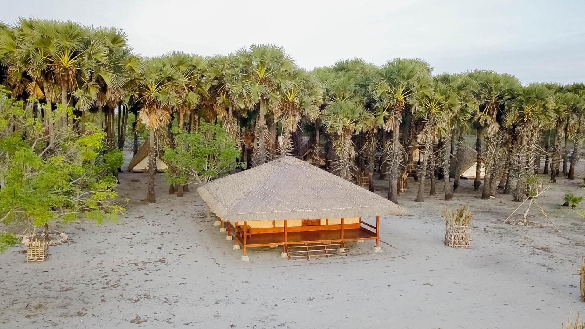 Costa Beach Resort & Club Waingapu Kültér fotó