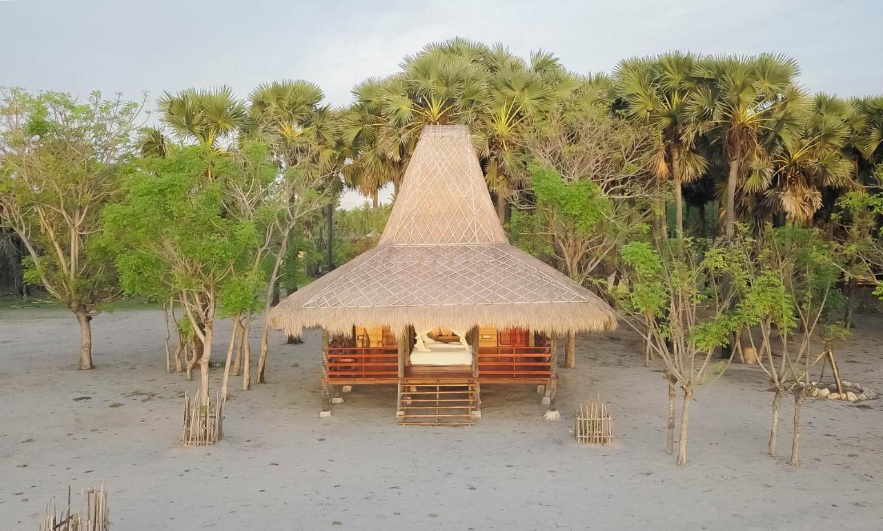 Costa Beach Resort & Club Waingapu Kültér fotó